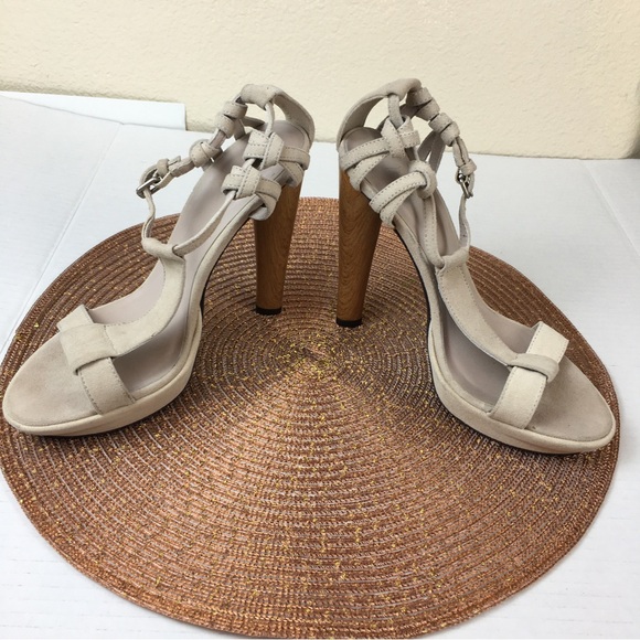 BCBGMaxAzria Runway Soft Off White Sunrise Suede Leather Sandals Size US 8.5 - Picture 10 of 11